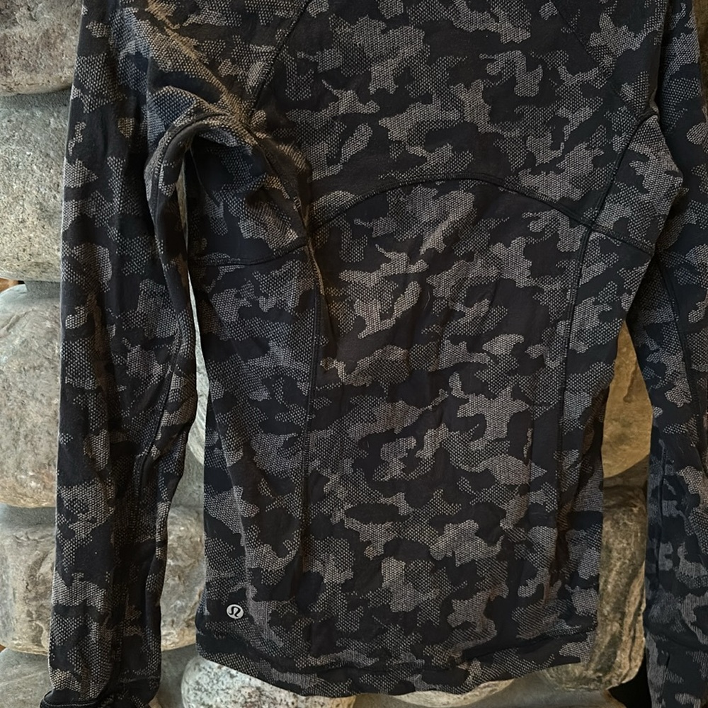 Lululemon Rulu long sleeve - Picture 3 of 3